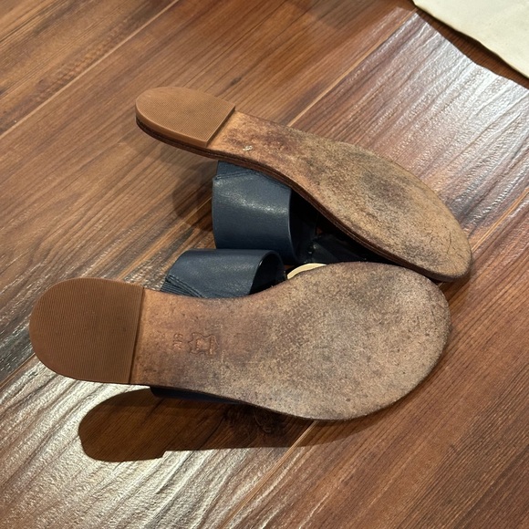 Tory Burch black/gold Sandal - Picture 8 of 8